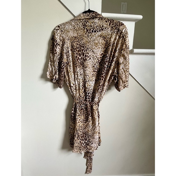 Motel Animal Print Shirtdress - Picture 5 of 7